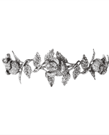 TIARA COM BANHO DE PRATA, CRISTAIS E PÉROLAS