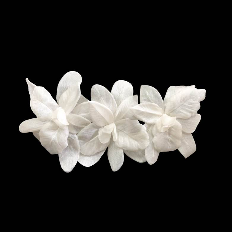 3 FLORES DE TECIDO KATE – OFF WHITE