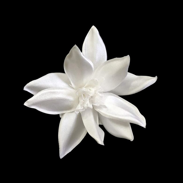 FLOR DE TECIDO OLIVIA M– BRANCA
