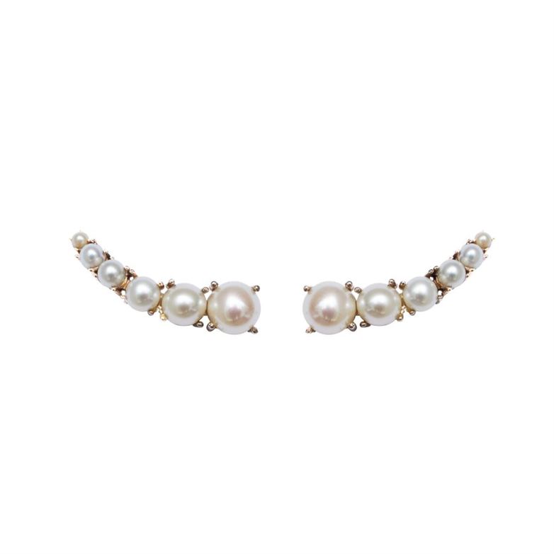 Earcuff em ouro branco 18k com pérolas