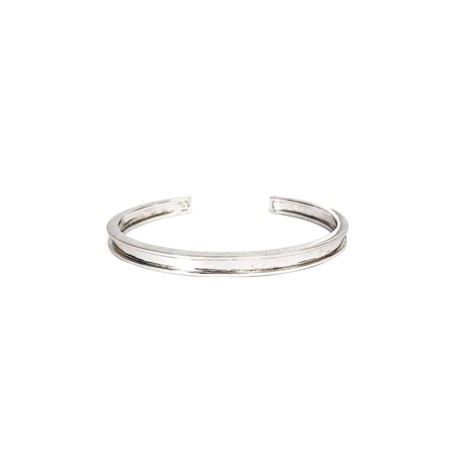 BRACELETE RÍGIDO EM PRATA DE LEI 925 COM BANHO DE RÓDIO BRANCO