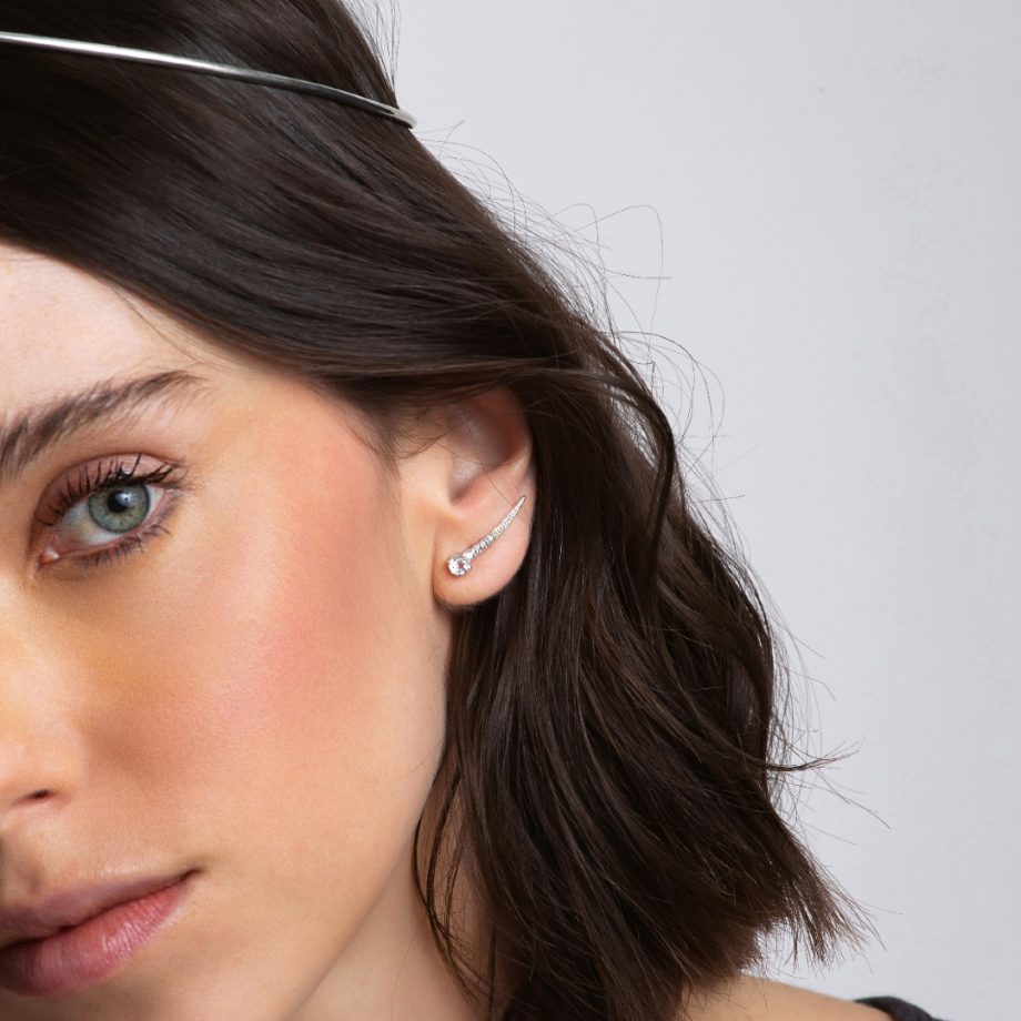 Earcuff cometa prata de lei 925 com topázios e ródio branco