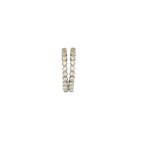 Piercing em ouro branco 18k com diamantes