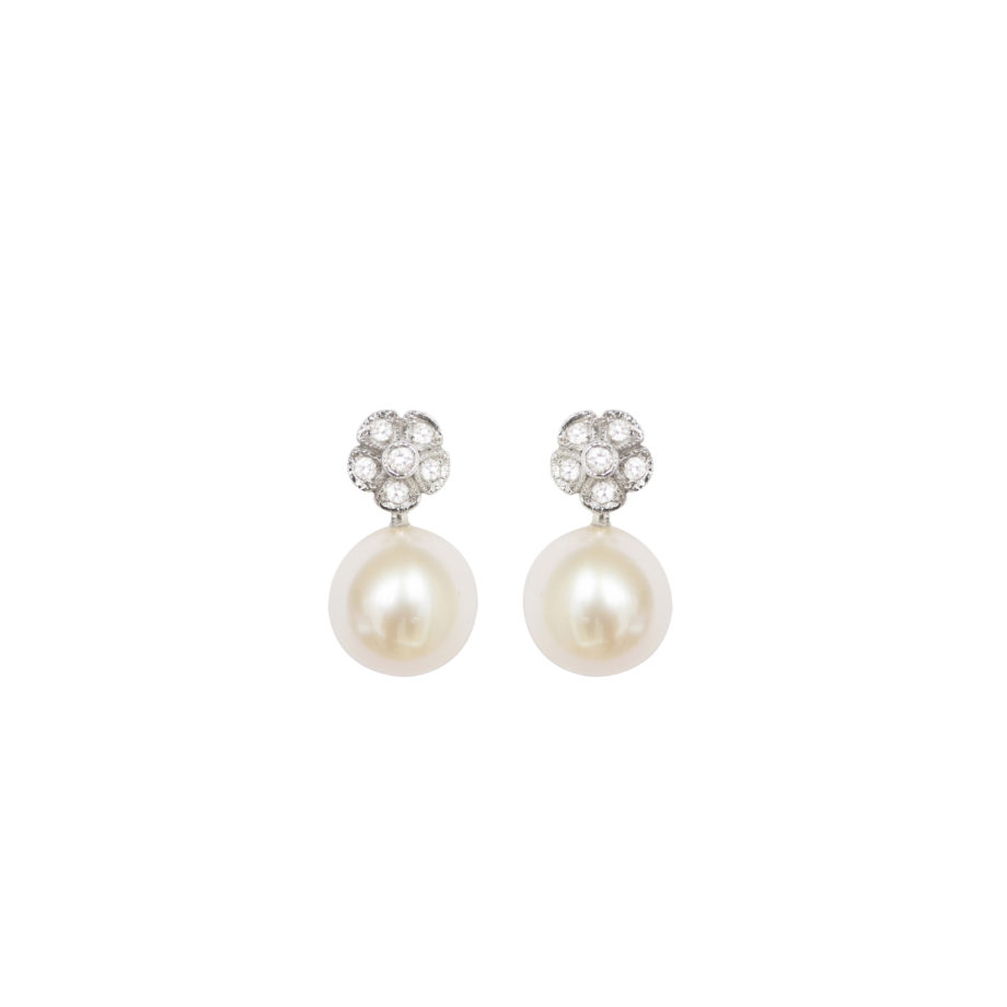 Brinco em ouro branco 18k com diamantes e pérolas