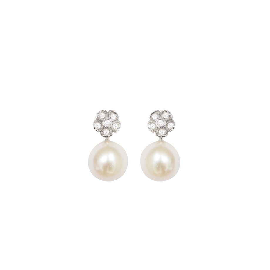Brinco em ouro branco 18k com diamantes e pérolas