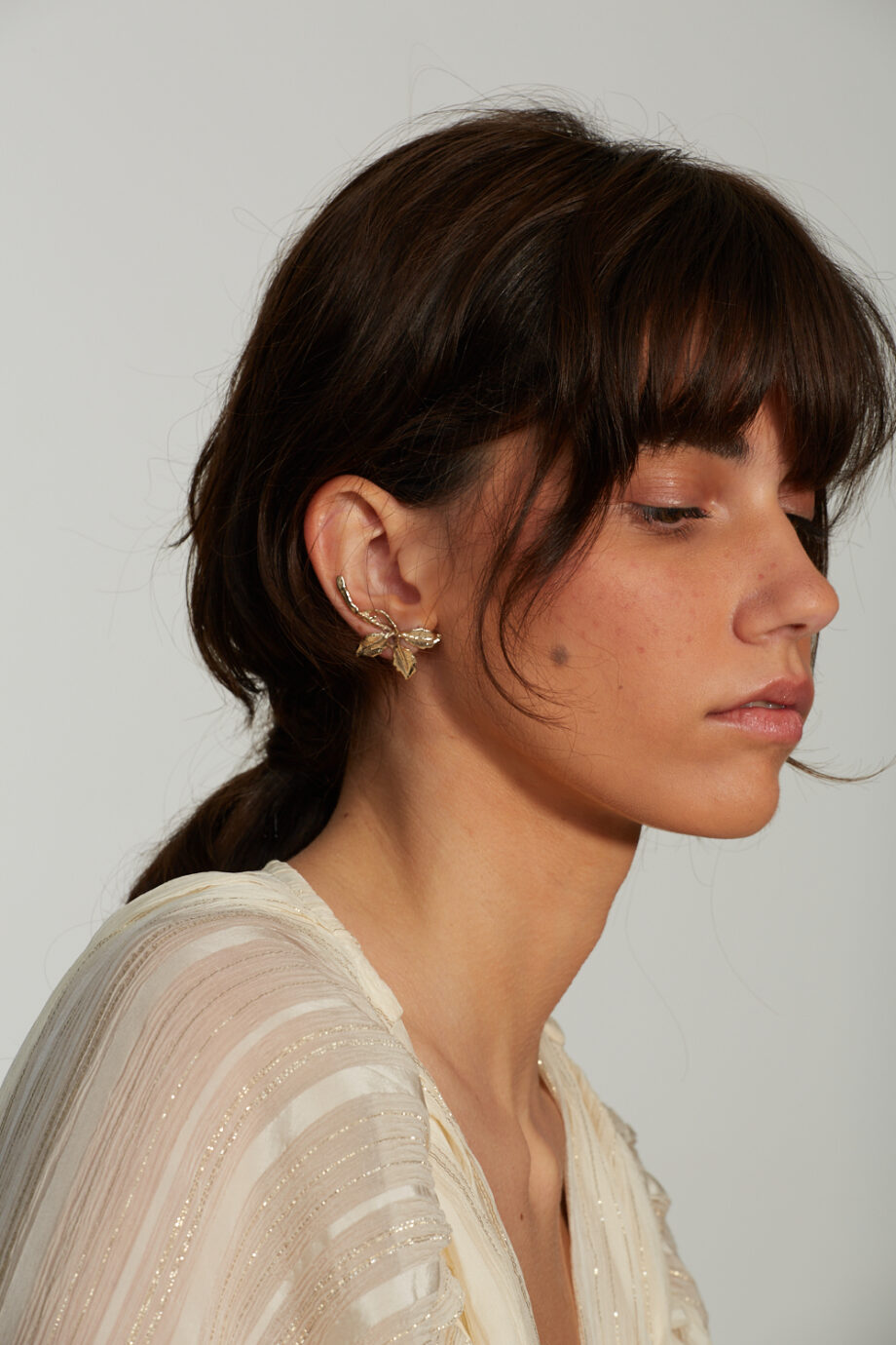 EARCUFF EM PRATA DE LEI 925 COM BANHO DE OURO