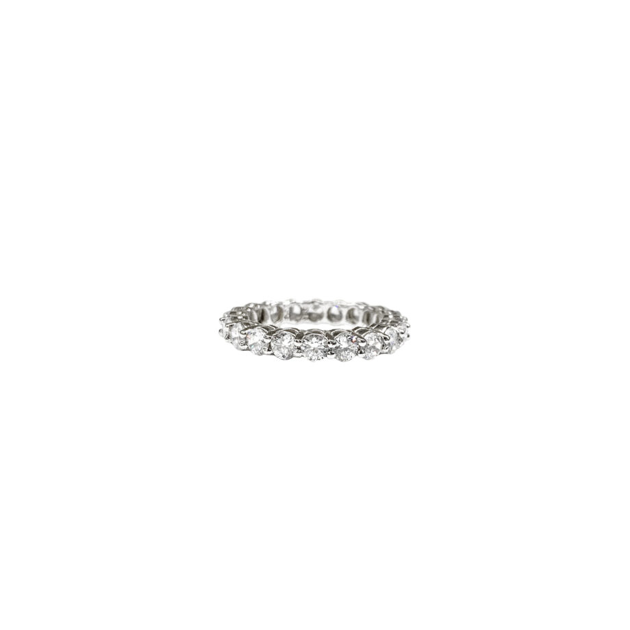 Aliança em ouro branco 18k com diamantes e banho de ródio branco